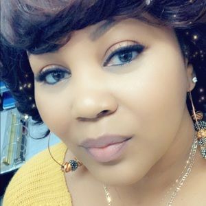 Meet your Posher, Donneisha